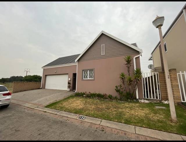 3 BEDROOM TOWNHOUSE FOR SALE IN RIVERSPRAY LIFESTYLE ESTATE